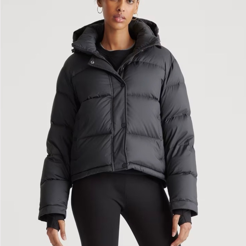 Quince Responsible Down Cropped Puffer Jacket Black